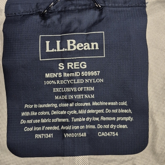 L.L. Bean Men's Trail Model Rain Jacket - Picture 3 of 7